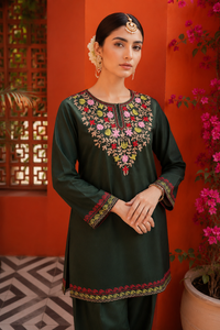 Green aari kurta + bottom work plazo